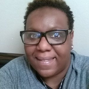 Meet your Posher, Monique